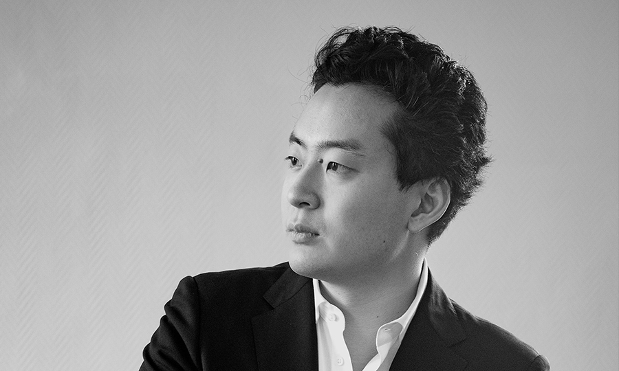 Ryutaru Suzuki