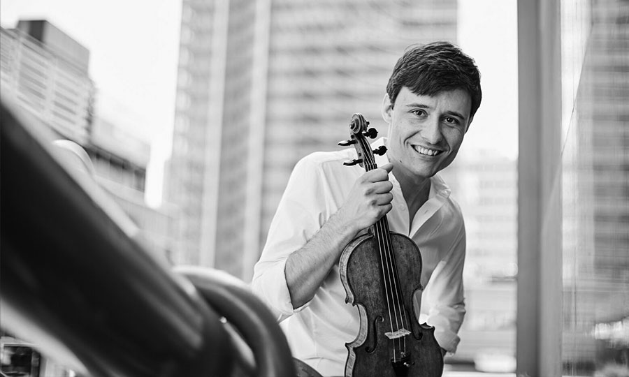 Alejandro Bustamante