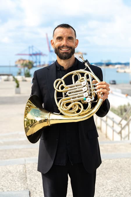 José L. Carro